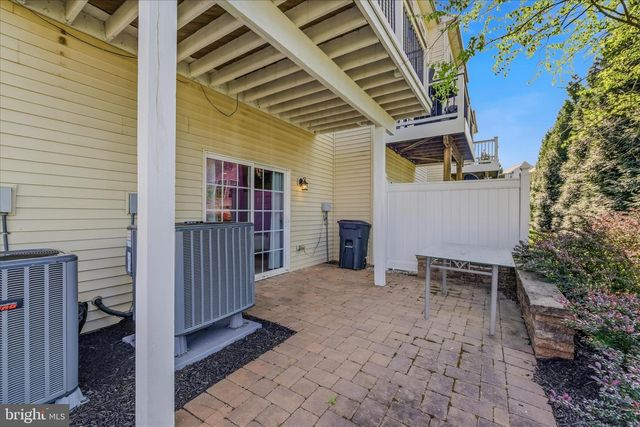 100 DARDEN CT, Martinsburg, WV 25403