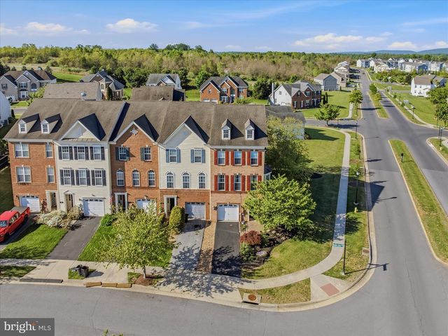 100 DARDEN CT, Martinsburg, WV 25403