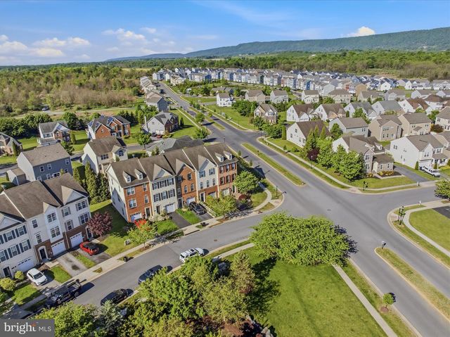 100 DARDEN CT, Martinsburg, WV 25403