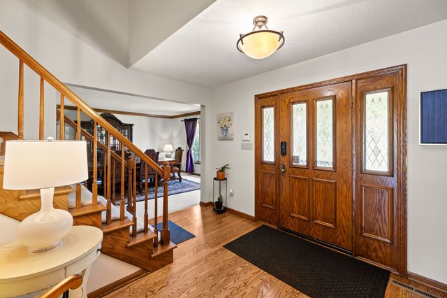 8620 Horton Circle, Urbandale, IA 50322