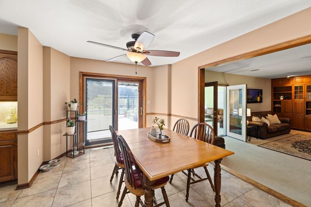 8620 Horton Circle, Urbandale, IA 50322