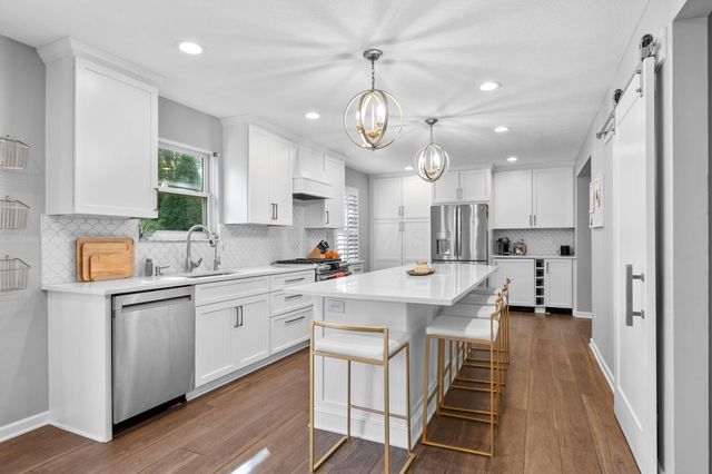 2961 Lexington Drive, Powell, OH 43065