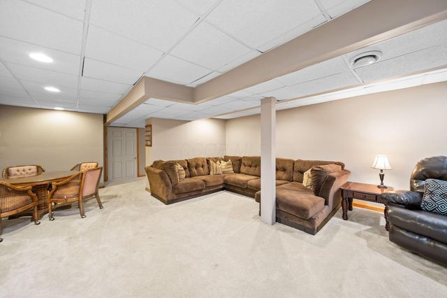 2961 Lexington Drive, Powell, OH 43065