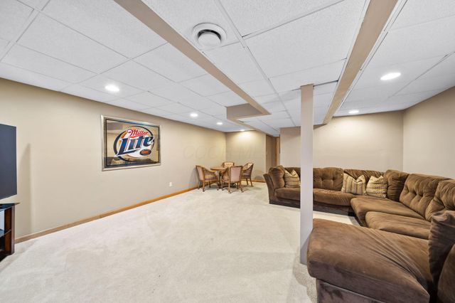 2961 Lexington Drive, Powell, OH 43065