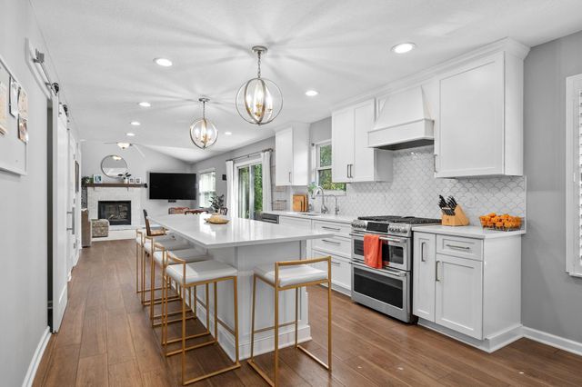 2961 Lexington Drive, Powell, OH 43065