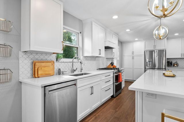 2961 Lexington Drive, Powell, OH 43065