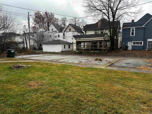 429 W Charles Street, Muncie, IN 47305