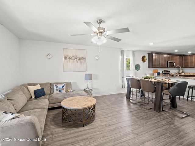 526 Hancock Street SW, Palm Bay, FL 32908