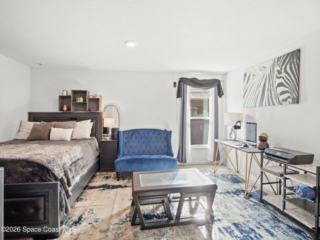 526 Hancock Street SW, Palm Bay, FL 32908