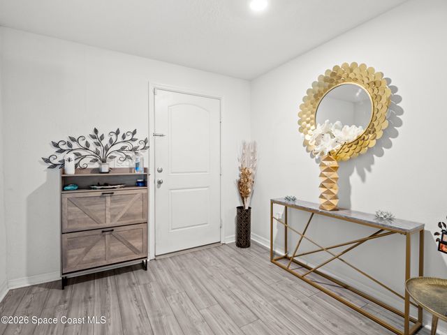 526 Hancock Street SW, Palm Bay, FL 32908