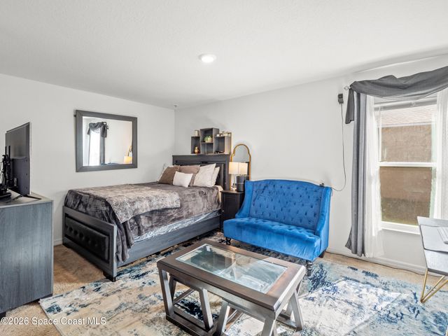 526 Hancock Street SW, Palm Bay, FL 32908