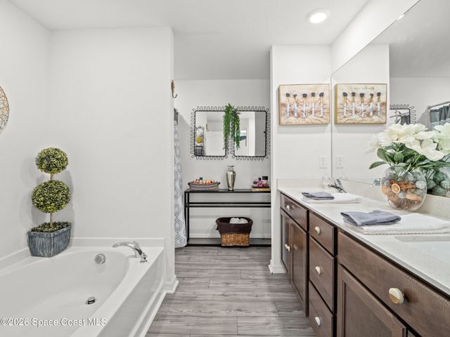 526 Hancock Street SW, Palm Bay, FL 32908