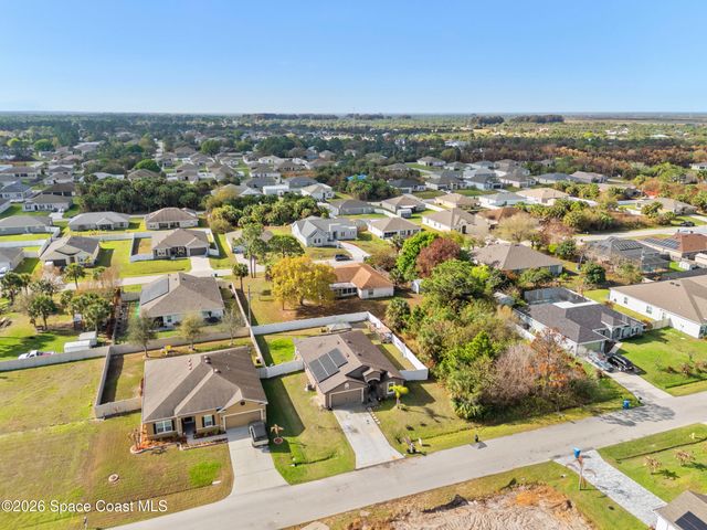 526 Hancock Street SW, Palm Bay, FL 32908