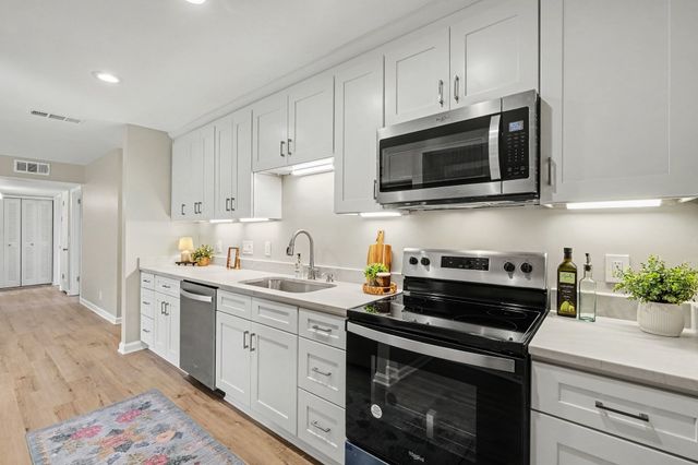 904 Mallow Dr, Madison, TN 37115