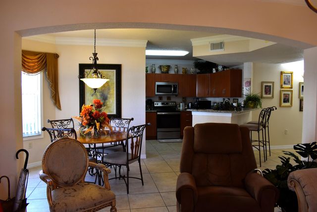 142 SW Peacock Blvd Apt 22-101 St, Port St Lucie, FL 34986
