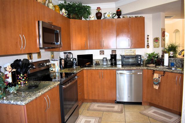 142 SW Peacock Blvd Apt 22-101 St, Port St Lucie, FL 34986