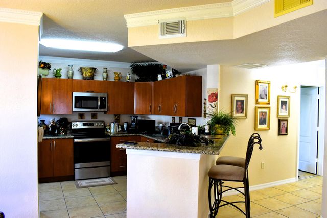 142 SW Peacock Blvd Apt 22-101 St, Port St Lucie, FL 34986