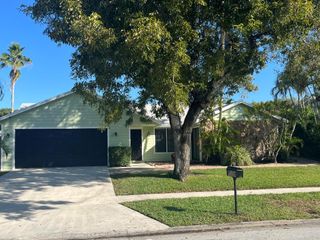 9404 Longmeadow Circle, Boynton Beach, FL 33436