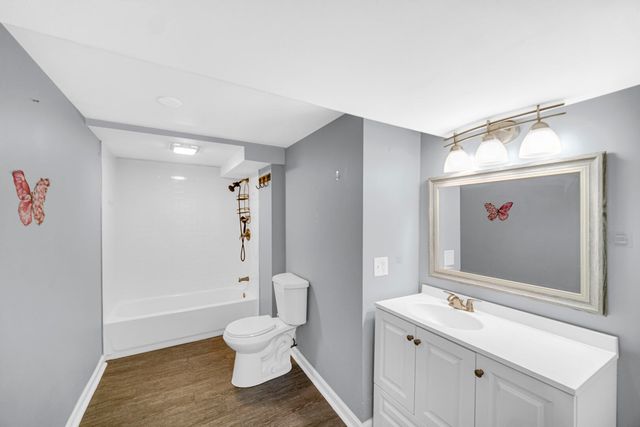 5309 Pierce Street, Merrillville, IN 46410