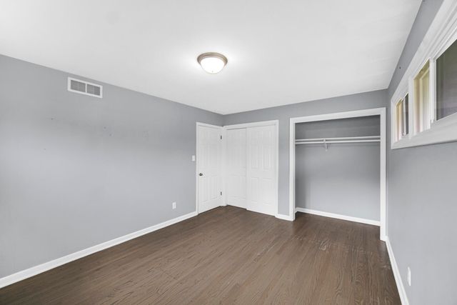 5309 Pierce Street, Merrillville, IN 46410