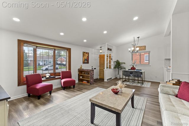 7370 Amboy Street, Dearborn Heights, MI 48127