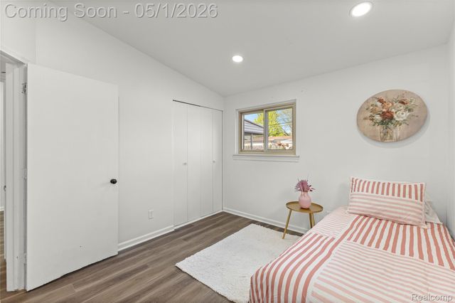 7370 Amboy Street, Dearborn Heights, MI 48127