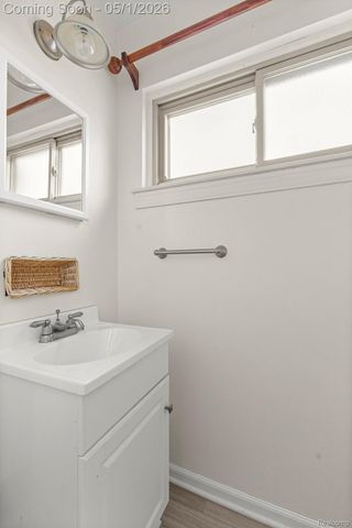 7370 Amboy Street, Dearborn Heights, MI 48127