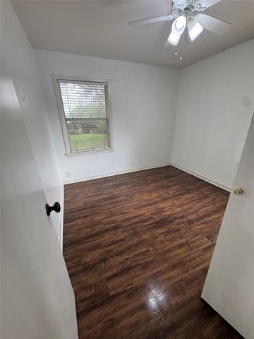 1311 E Inwood Drive, Arlington, TX 76010