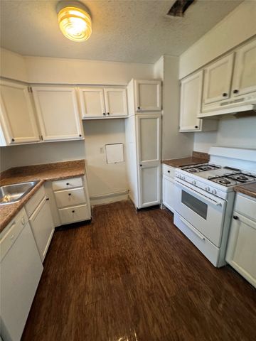 1311 E Inwood Drive, Arlington, TX 76010