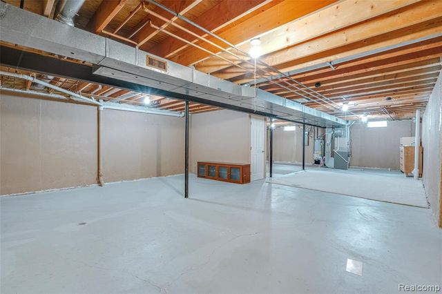 6815 Norwood Drive, Canton, MI 48187