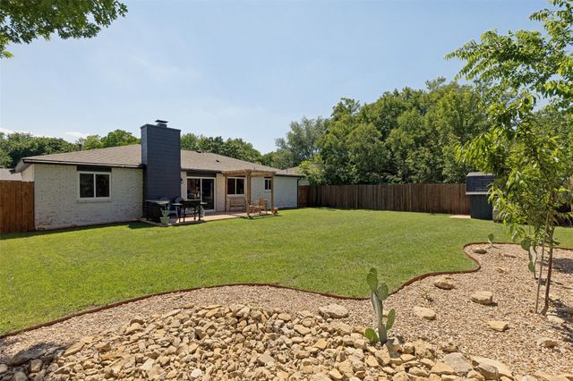 2404 Bending TRL, Austin, TX 78744