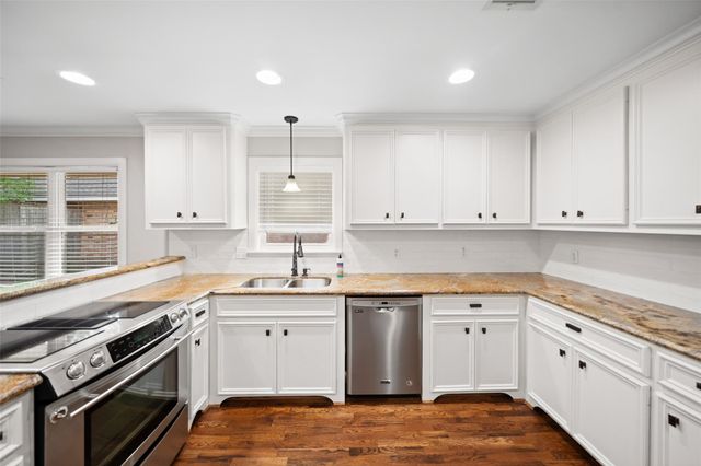 1810 Droxford Drive, Houston, TX 77008