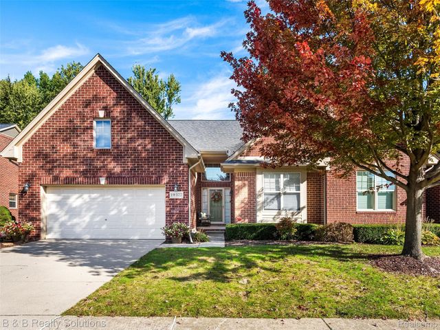 19377 Linwood Drive, Clinton Charter Township, MI 48038