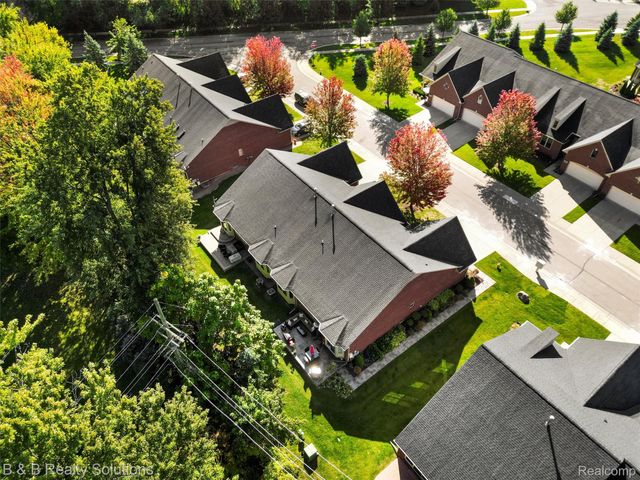 19377 Linwood Drive, Clinton Charter Township, MI 48038