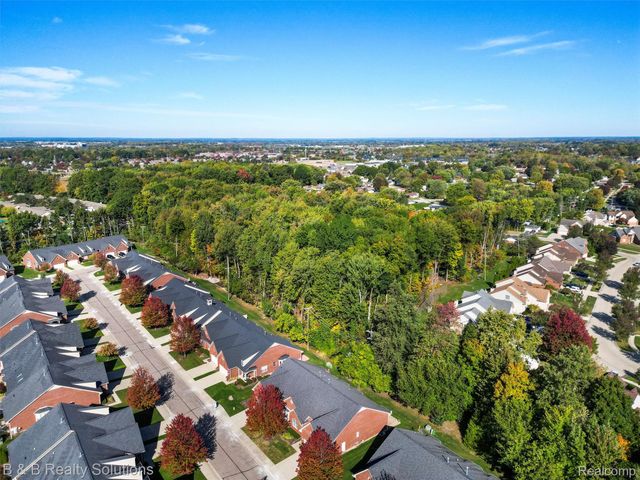 19377 Linwood Drive, Clinton Charter Township, MI 48038