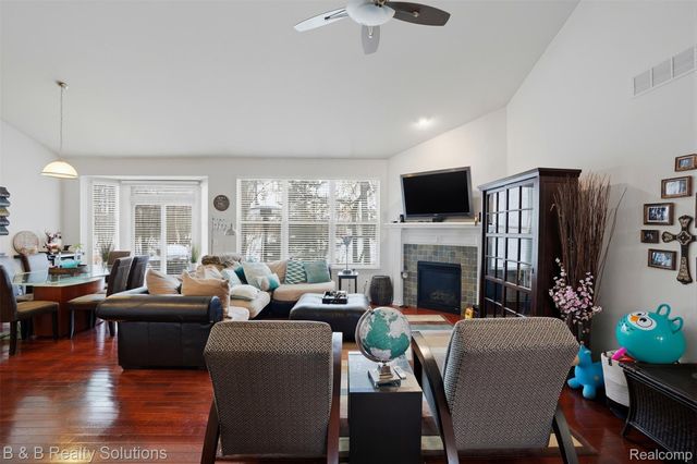 19377 Linwood Drive, Clinton Charter Township, MI 48038