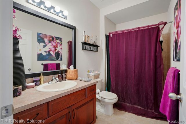 19377 Linwood Drive, Clinton Charter Township, MI 48038