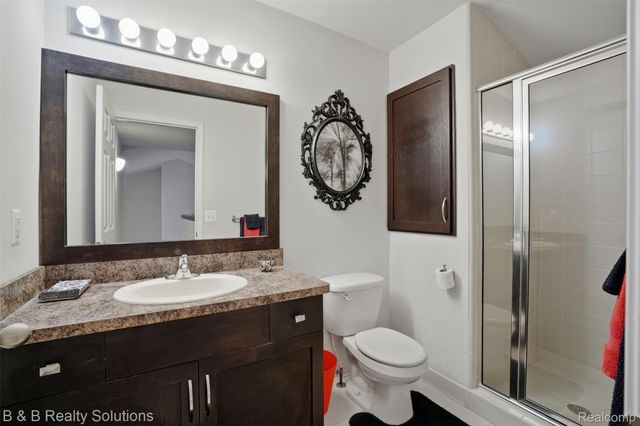 19377 Linwood Drive, Clinton Charter Township, MI 48038