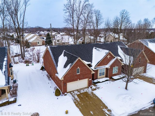19377 Linwood Drive, Clinton Charter Township, MI 48038