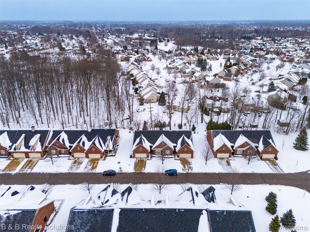 19377 Linwood Drive, Clinton Charter Township, MI 48038