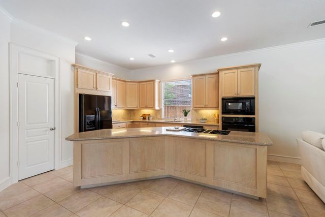 7002 Briton Centre Court, Houston, TX 77069