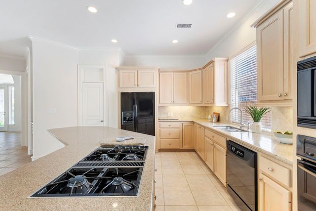 7002 Briton Centre Court, Houston, TX 77069