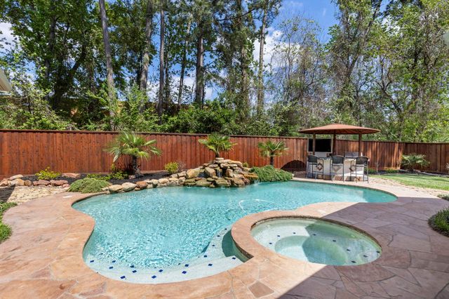 7002 Briton Centre Court, Houston, TX 77069