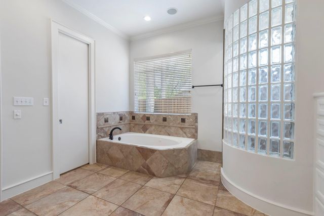 7002 Briton Centre Court, Houston, TX 77069