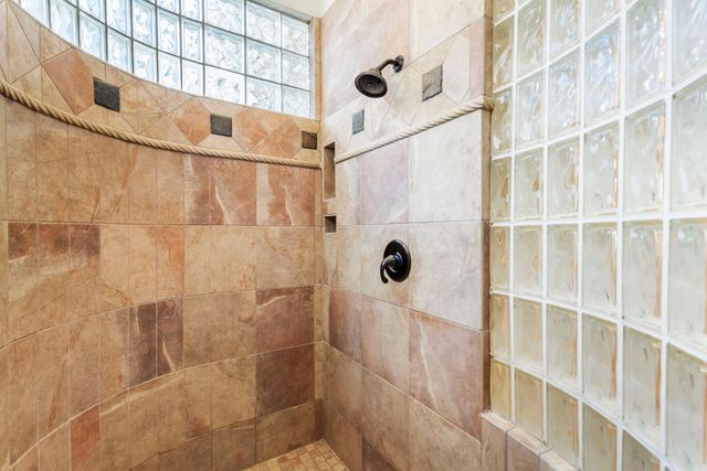 7002 Briton Centre Court, Houston, TX 77069