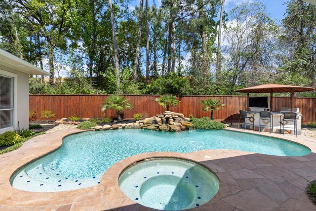 7002 Briton Centre Court, Houston, TX 77069