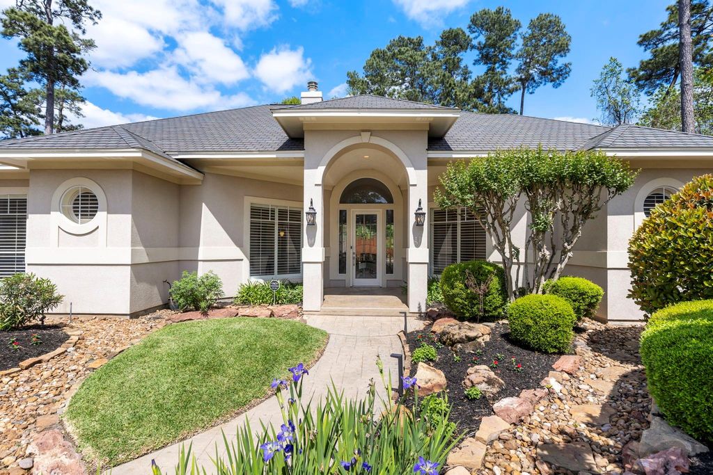 7002 Briton Centre Court, Houston, TX 77069