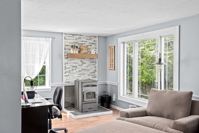 72 Kirk Cir, Plymouth, MA 02360