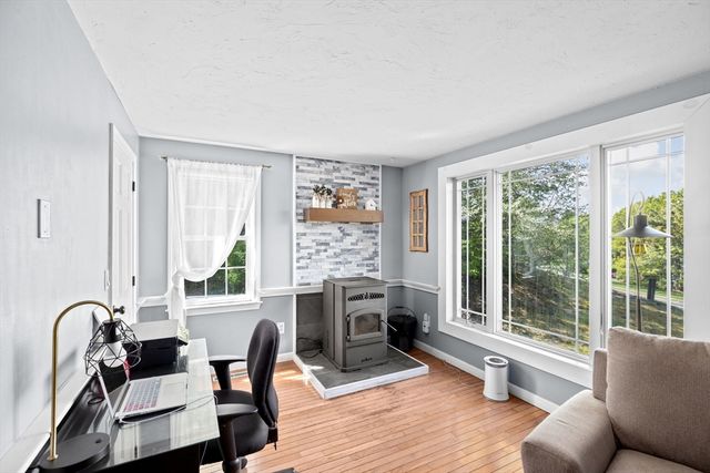 72 Kirk Cir, Plymouth, MA 02360