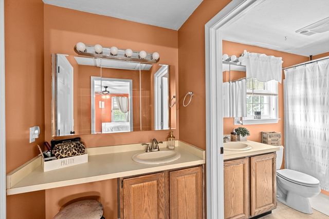 72 Kirk Cir, Plymouth, MA 02360